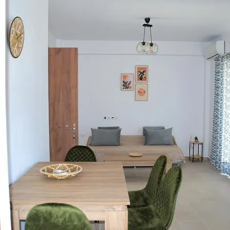 α & D Perikleous Kastro-Kyllini