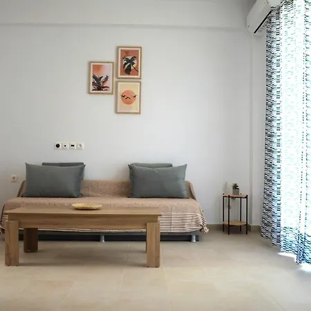 α & D Perikleous Apartman *